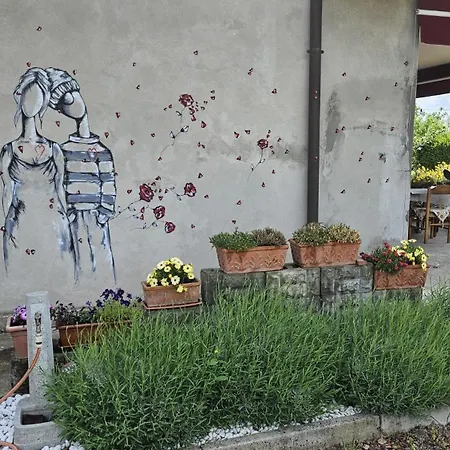 Casa Loretta Due Carrare