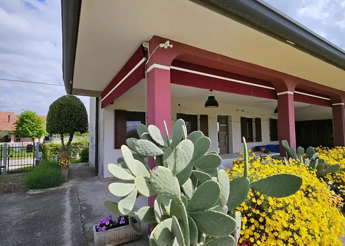 Casa Loretta Due Carrare